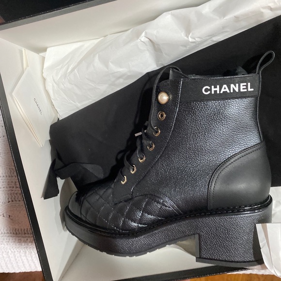 100% Auth NIB 2021 Chanel Calfskin Pear CC Combat Boot CAVIAR 36 EUR sz US 6 - Picture 7 of 8